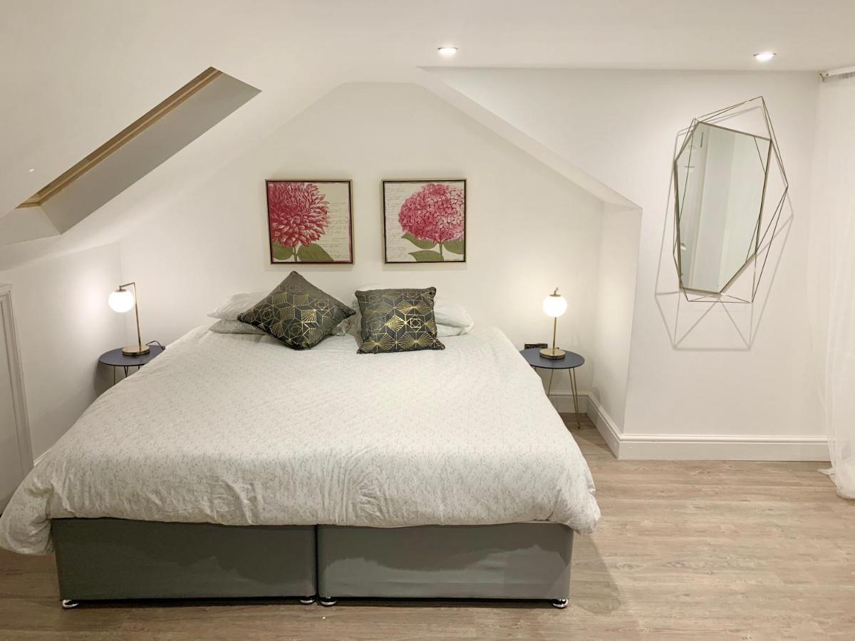 Large 3 Bedroom Modern Apartment Close To Central London Finchley Dış mekan fotoğraf